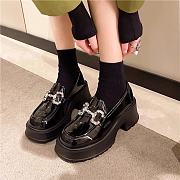 Black Shiny Leather Loafer Chain High Fashion  - 4