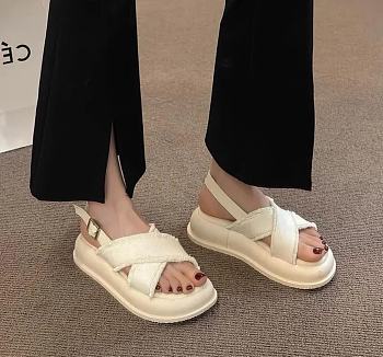 Summer Beach Wearing White Sandal 2023