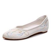 Old Chinese style shoes in white - 6