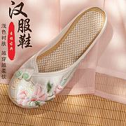 Classic Chinese Pattern Embroidered Satin Round Toe Doll Shoes - 6