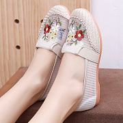 Women's Summer Fashion Soft Sole Mixed Mesh Shoe Embroidery Embroidery Patterns 2022 - 3