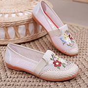 Women's Summer Fashion Soft Sole Mixed Mesh Shoe Embroidery Embroidery Patterns 2022 - 4