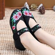 Soft Cloth Doll Shoes Round Toe Folk Patterns Summer 2023 Women's Fashion - 1