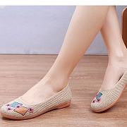 Women's Retro Fashion Embroidery Sole Shoes - 2