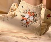 Rose Embroidered Shoes - 2