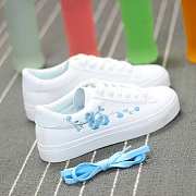 Cute floral embroidered sneakers for women - 3