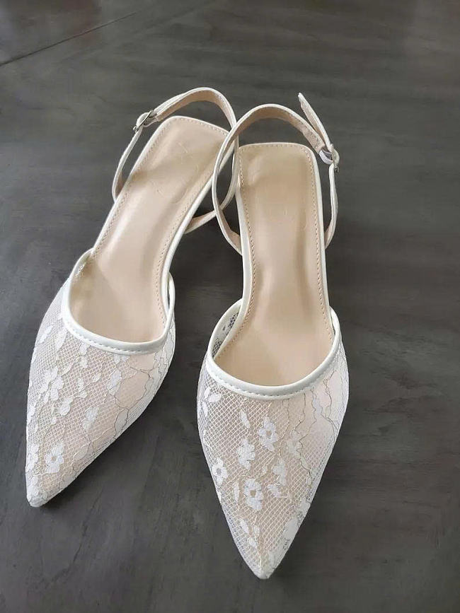 white heel - 1